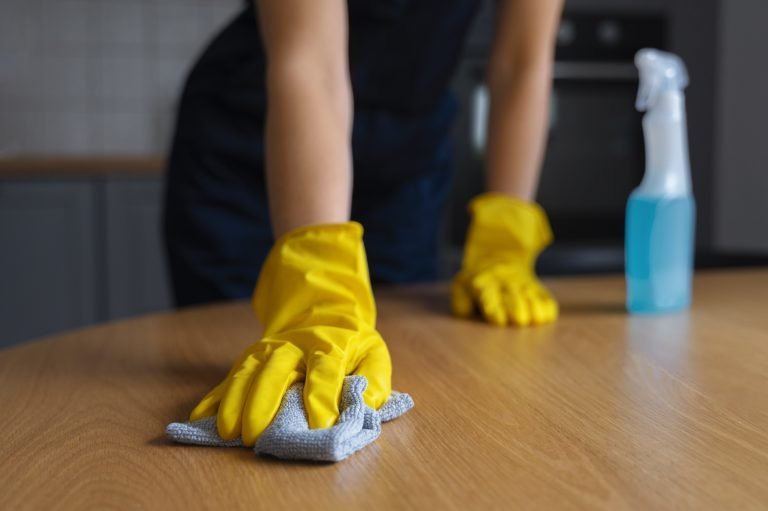 5 Reasons Palm Springs Businesses Choose Professional Office Cleaning
