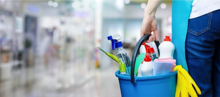 Eco-Friendly Cleaning in the Coachella Valley: Why It Matters in the Desert